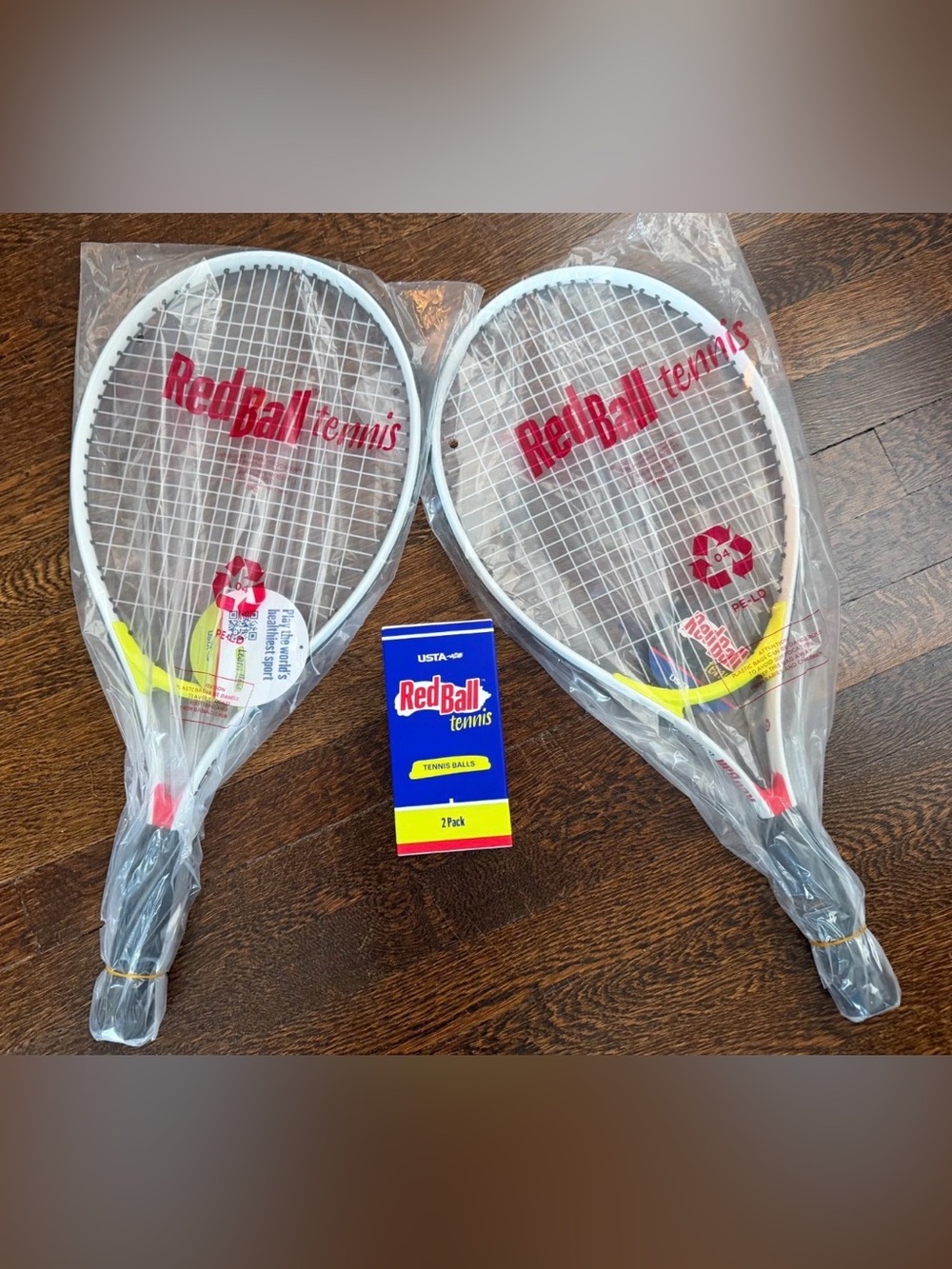 RedBall Tennis Racket Set in White and Yellow and 2 pack of tennis balls New!